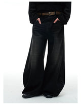 Pleated Distressed Wide Curved Jeans