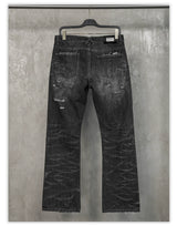 Distressed Straight Cut Jeans