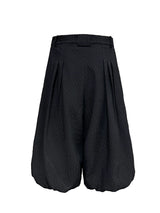 Black Pleated Leaf Jacquard Cropped Skort